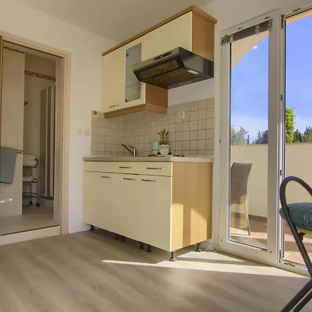 Sunshine Place By The Daire *