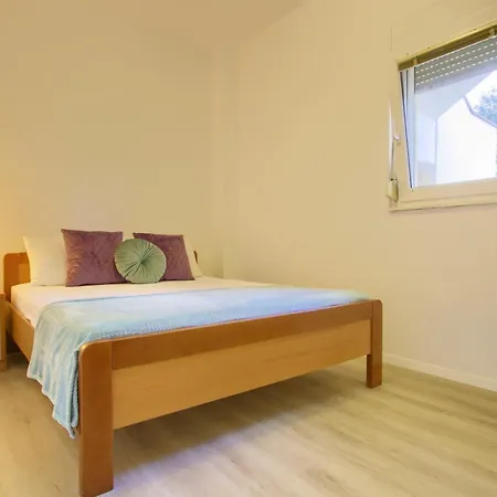 Sunshine Place By The *