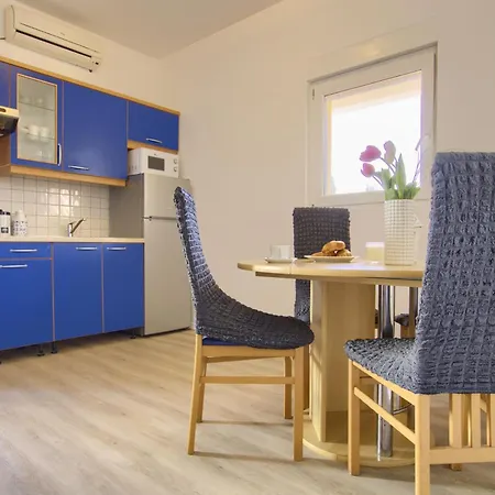 Sunshine Place By The